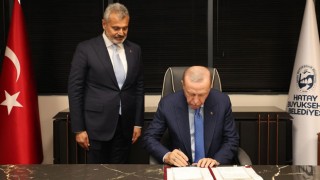 Cumhurbaşkanı Erdoğan Hatay Büyükşehir Belediyesini Ziyaret Etti