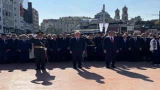 Cumhuriyet Bayramı öncesi Taksimde tören düzenlendi