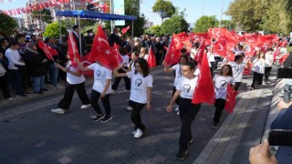 Cumhuriyetin 101. Yılı Edremitte coşkuyla kutlandı