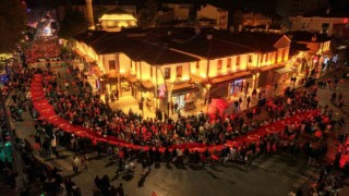 Cumhuriyetin 101inci yılında binlerce vatandaş fener alayı coşkusu yaşadı