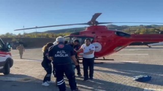 Dağda düşerek ayağı kırılan kadın, hava ambulansı ile hastaneye kaldırıldı