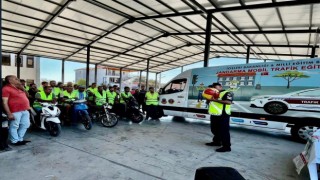 Datçada jandarmadan motosiklet sürücülerine eğitim