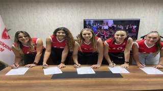 Denizli Büyükşehir Belediyesporun kızları sezona iddialı hazırlanıyor