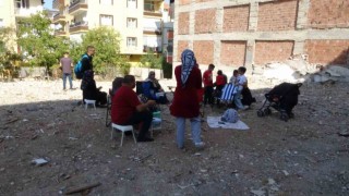 Depremle sarsılan Malatyada vatandaşların sokaklardaki bekleyişi sürüyor