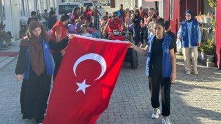 Depremzede Çocuklar Cumhuriyet Coşkusunu 'Cumhuriyet Treni' ile Yaşadı