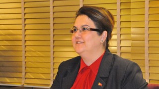 Derya Yanık’tan Anlamlı 29 Ekim Mesajı: “Nice Aydınlık Asırlara!”