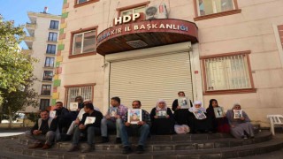 Diyarbakır anneleri, kendilerini ziyaret etmeyen CHP Genel Başkanı Özeli kınadı