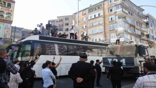 Diyarbakırda terör propagandası yapan 15 kişi gözaltına alındı