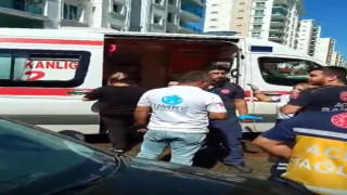 Diyarbakırda yangın merdiveninde çıkan yangında 6 kişi dumandan etkilendi