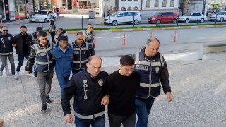 Dolandırıcılar kurdukları tuzağa 405 kişiyi düşürdü: 5 milyon liralık vurgun yapan dolandırıcılar adliyede