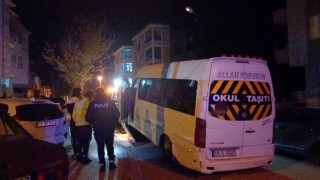 Dur ihtarına uymayan sürücünün minibüsü otıoparka çekildi: 45 bin lira ceza yazıldı