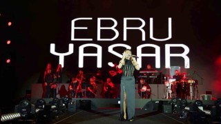 Ebru Yaşar Diyarbakırı salladı