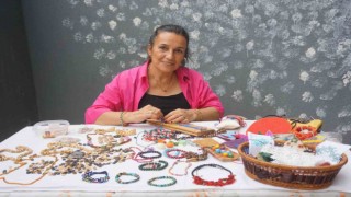 Edirnede kanseri yenen 2 çocuk annesi hobileriyle hayata tutundu