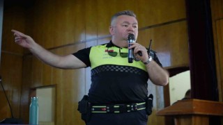 Edirnede motokuryelere trafik eğitimi verildi