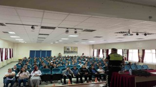 Edirnede öğrencilere trafik güvenliği eğitimi verildi