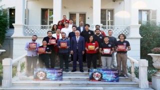 Ege Telsiz Takımı TEKNOFEST Akdenizden iki farklı ödülle döndü