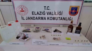 Elazığda 8 bin litre kaçak içki ele geçirildi, 8 şüpheli gözaltına alındı