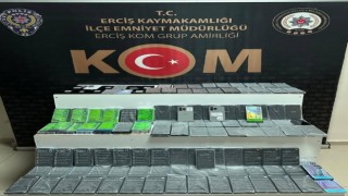 Ercişte kaçak cep telefonu ele geçirildi