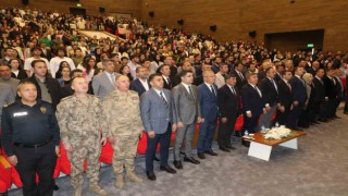Erzincanda 1500 öğrenciye burs verildi