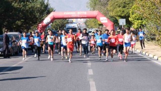 Erzincanda Cumhuriyet Koşusu yapıldı