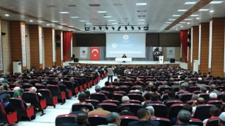 Erzincanda “Peygamberimiz ve Şahsiyet İnşası” konulu konferans düzenlendi