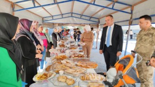 Erzin'de Düzenlenen Kermeste İlçeye Özgü Yemekler Tanıtıldı