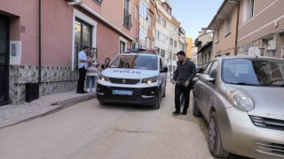 Eski nişanlısının önünü kesip ateş etti