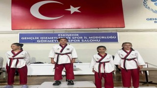 Eskişehir Orgeneral Halil Sözer Ortaokulu taekwondo ekibi yeni sezona başarıyla başladı