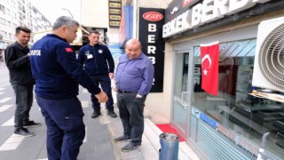 Esnaf izmarit cezasını dikkate aldı: Zabıta tek bir çöp bulamadı