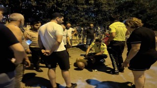 Ev sahibinin misafirlikte olduğu eve girmeye çalışan hırsız komşular tarafından yakalandı