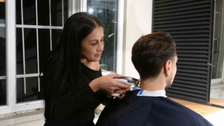 Evini kuaföre çevirdi, yaşadığı şehirde bir ilki başardı