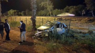 Finikede kontrolden çıkan otomobil takla attı: 1 ölü, 3 yaralı