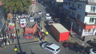 Freni patlayan traktör 2 araca çarptı: 2 yaralı