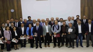 FÜde başarılı akademisyenler ödüllendirildi