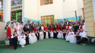 Gaziantep Kolej Vakfını Cumhuriyet coşkusu sardı