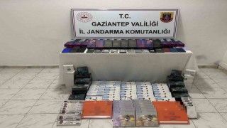 Gaziantepte 1 milyon TL değerinde telefon ve aksesuar ele geçirildi