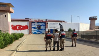 Gaziantepte terör sempatizanına jandarma baskını