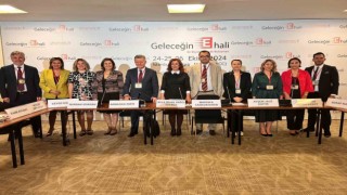 Geleceğin E hali Kongresinde binlerce eczacı bir araya geldi