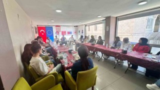 Gençlere yönelik farkındalık artırma toplantısı
