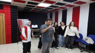 Gençlik Merkezinde karaoke sınıfı açıldı