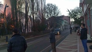 Giresunda 2. el eşya deposunda yangın
