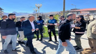 Hakkari polisinden bilgilendirme standı