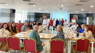 Hastanede “Anne Sütü ve Emzirme” eğitimi verildi