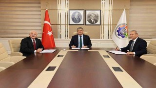 Hayırsever iş insanından 16 derslik okul