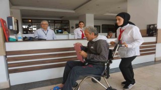 Hem oku hem çalış: Refakatçi öğrencilere aylık 4 bin 250 lira maaş