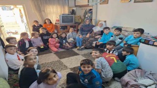 Hisarcıkta minik öğrenciler yaşlıları unutmadı