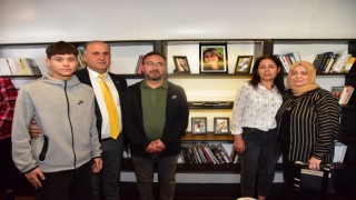 İncirliovada Zeren Ertaş Tren Kütüphanesi açıldı