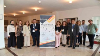 İntihar davranışı her yönüyle masaya yatırıldı