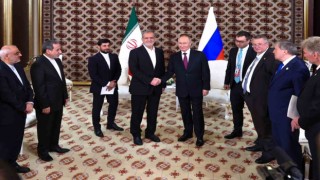 İran Cumhurbaşkanı Pezeşkiyan ve Putinden ilk görüşme