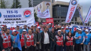 İşçilerden Hazine ve Maliye Bakanlığı önünde eylem